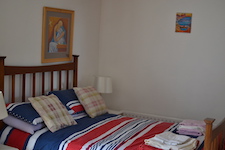 Second main bedroom with ensuite bathroom in Tinlough House